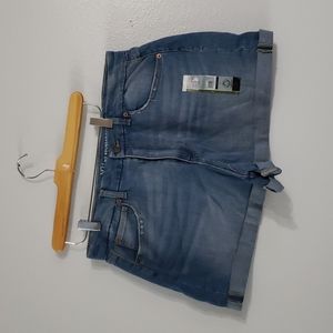 New No Boundries Super High Rise Curvy Mom Shorts Size 17